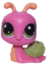 #122 Snail "Huggsie Pinkerson"