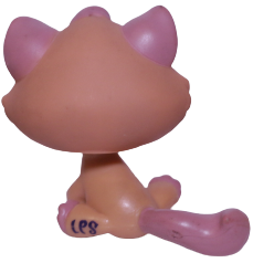 #1710 Sitting Bonbon Cat